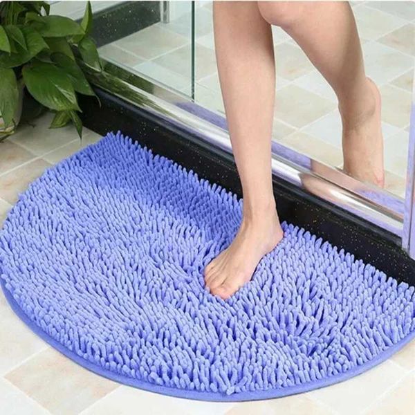 40x60cm soft non-slip bathroom rug with semi-circular shape for dustproof floor protection