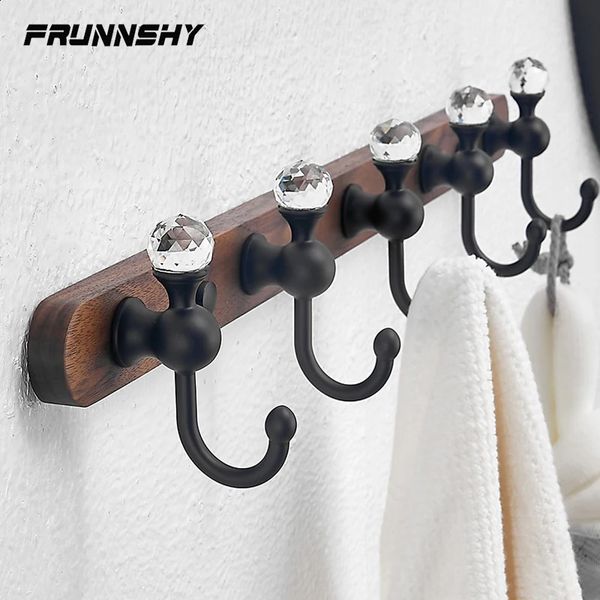 B l a c k W M o u n t e d h r m H w R b s f C T S g 240812