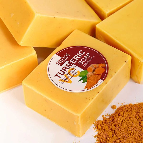 Handmade turmeric soap by AILKE for acne removal, brightening, stain cleansing, exfoliation, and skin tone evening, suitable for all skin types