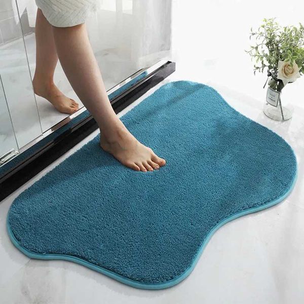 High-hair absorbent non-slip bathroom mat for toilet, bedroom, or kitchen floor