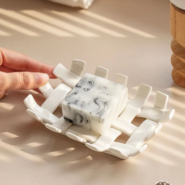 Japanese-style minimalist ceramic woven hollow soap dish for creative home and bathroom decor, soap box storage ornament