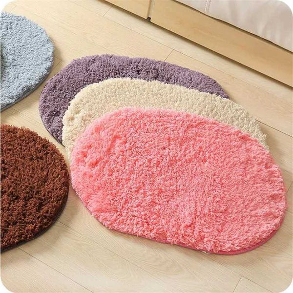Microfiber Bath Mat for Quick Drying, Anti-Slip, and Comfort in Bathroom, Living Room, or Stair Use