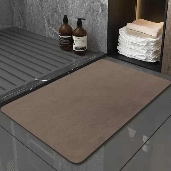 Non-slip diatomite bath mat for super absorbent bathroom flooring and shower room entrance