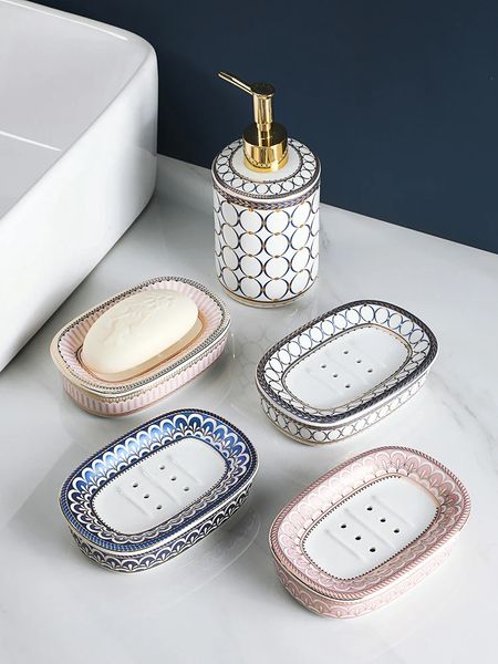 Nordic-style double-layer ceramic soap dish with drainage, featuring gold inlay for bathroom use