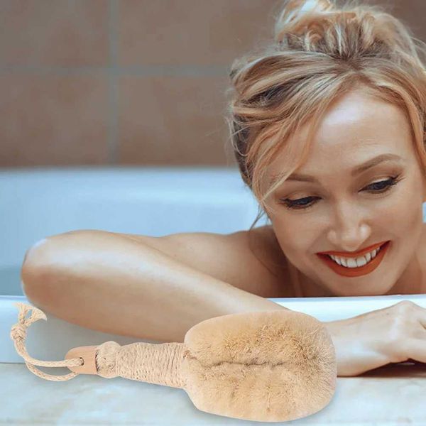 Sisal scrubber with rope handle for skin exfoliation, hydrotherapy to relieve dryness and boost circulation
