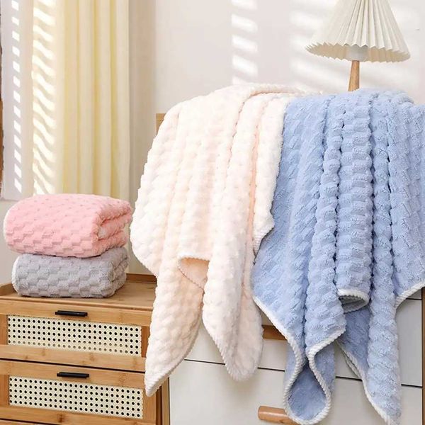 Soft, thick striped coral fleece face and bath towel with strong water absorption