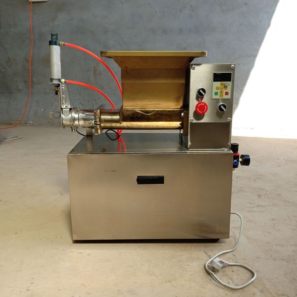 Stainless steel automatic bakery dough divider and rounder machine with 2700 pieces per hour capacity for buns